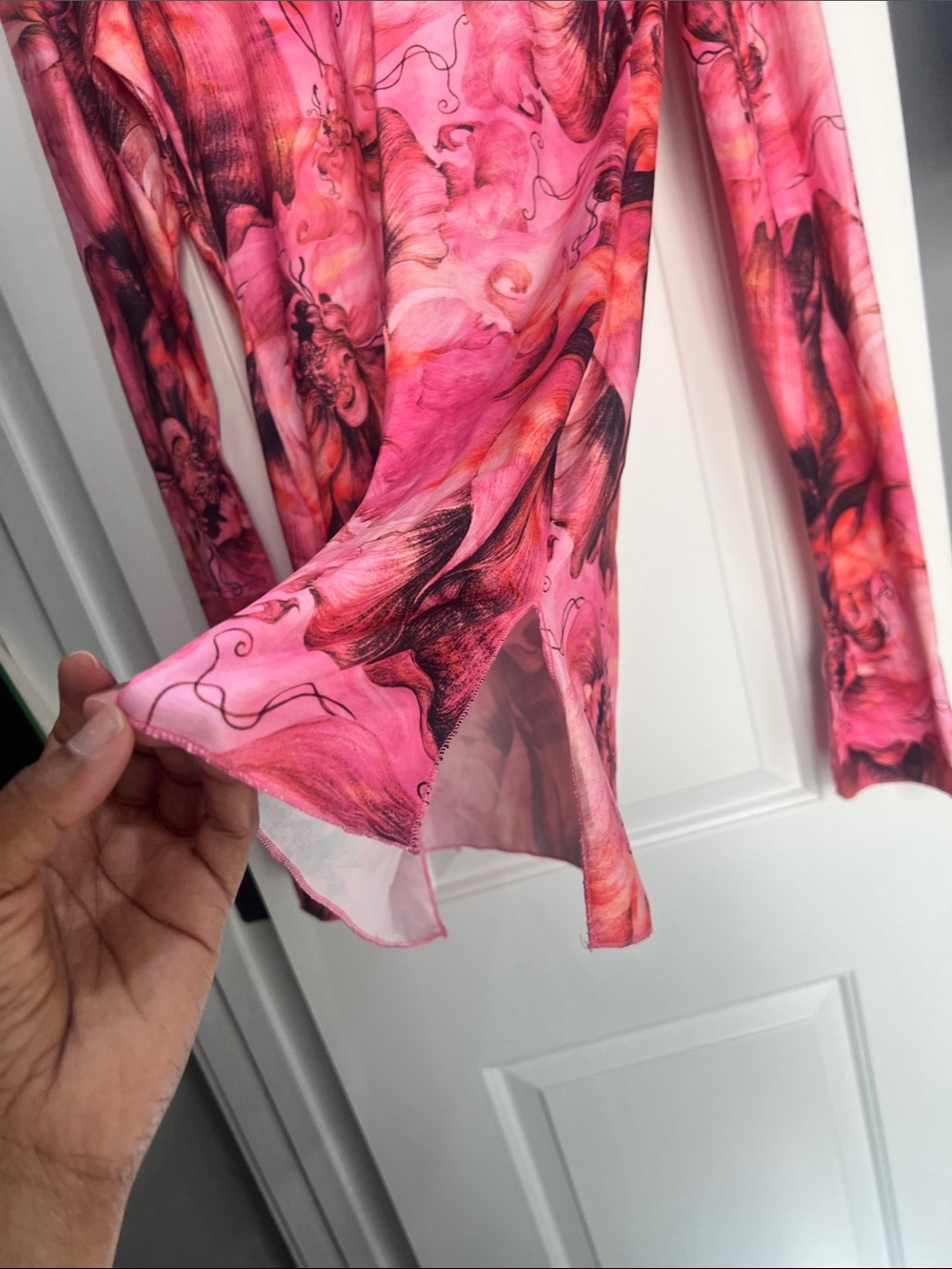 Women's Pink Abstract Print Long Sleeve dress - Picture 2 of 5